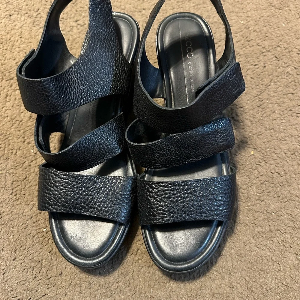 ECCO Women's Black Leather Sandals - Picture 1 of 3